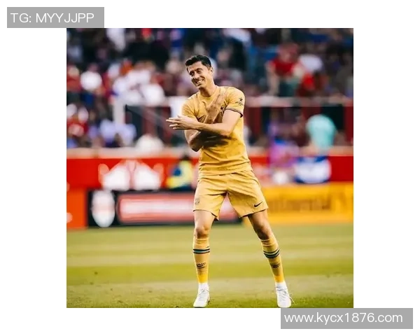 比较足球巨星谁更具实力和影响力的深度分析与讨论 比较足球巨星谁更具实力和影响力的深度分析与讨论