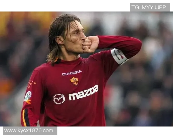 曾为足球场上闪耀星辰 盘点历史上穿12号球衣的传奇球员 曾为足球场上闪耀星辰 盘点历史上穿12号球衣的传奇球员